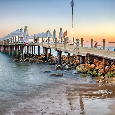 Carpe Diem Boutique - Adults Only מלון