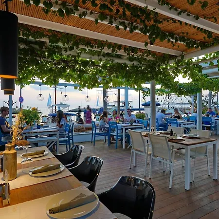 Carpe Diem Boutique - Adults Only Отель *