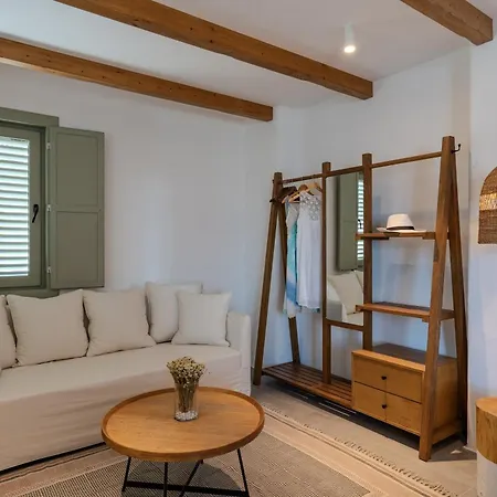 Carpe Diem Boutique - Adults Only Hotel Side